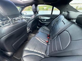 MERCEDES-BENZ C CLASS 2.1 C220d AMG Line (Premium Plus) Saloon 4dr Diesel 7G-Tronic+ E