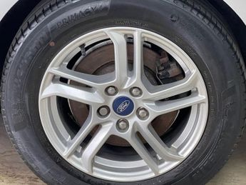 FORD FOCUS DIESEL ESTATE 1.5 EBL ZETEC TDCI ESTATE
