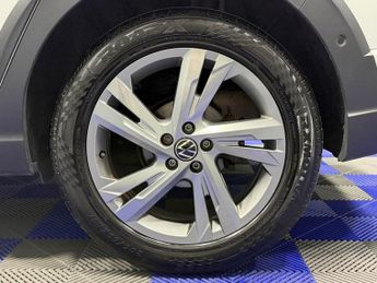 VOLKSWAGEN TAIGO 1.0 TSI R-Line SUV 5dr Petrol DSG Euro 6 (s/s) (110 ps)