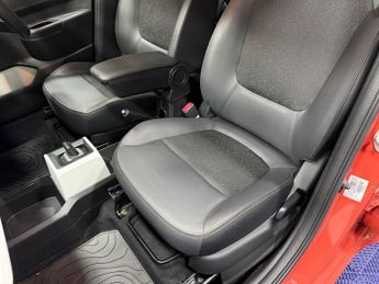 DACIA Spring 65 26.8kWh EXTREME Hatchback 5dr Electric Auto (65 ps)