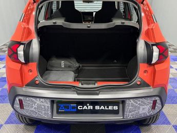 DACIA Spring 65 26.8kWh EXTREME Hatchback 5dr Electric Auto (65 ps)