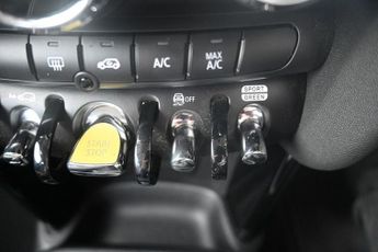 MINI Electric Hatch Cooper SE 32.6kWh Level 1 Hatchback 3dr Electric Auto (184 ps)