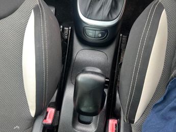 FIAT 500L 1.3 MultiJet Trekking MPV 5dr Diesel Dualogic Euro 5 (s/s) (85 b