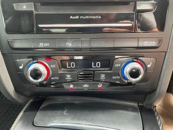 AUDI RS5 4.2 FSI V8 Cabriolet 2dr Petrol S Tronic quattro Euro 5 (450 ps)