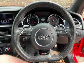 AUDI RS5 4.2 FSI V8 Cabriolet 2dr Petrol S Tronic quattro Euro 5 (450 ps)