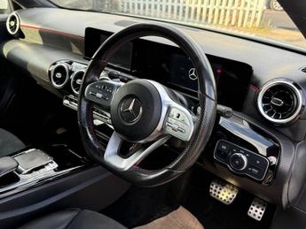 MERCEDES-BENZ A CLASS 2.0 A200d AMG Line Hatchback 5dr Diesel 8G-DCT Euro 6 (s/s) (150