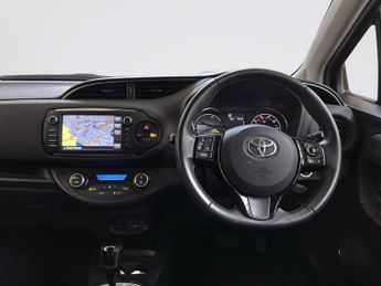 TOYOTA YARIS 1.5 VVT-h Design Hatchback 5dr Petrol Hybrid E-CVT Euro 6 (s/s) 