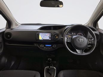 TOYOTA YARIS 1.5 VVT-h Design Hatchback 5dr Petrol Hybrid E-CVT Euro 6 (s/s) 