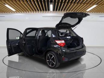 TOYOTA YARIS 1.5 VVT-h Design Hatchback 5dr Petrol Hybrid E-CVT Euro 6 (s/s) 