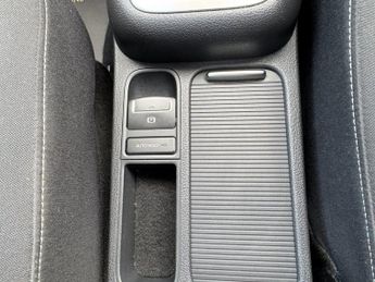 VOLKSWAGEN TIGUAN 2.0 TDI BlueMotion Tech Match SUV 5dr Diesel DSG 4WD Euro 5 (s/s