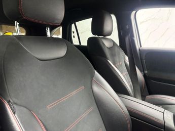 MERCEDES-BENZ EQA EQA 250 66.5kWh AMG Line SUV 5dr Electric Auto (190 ps)