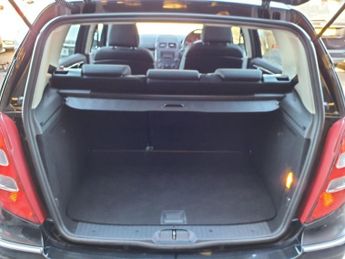 MERCEDES-BENZ A CLASS 1.5 A150 Elegance SE Hatchback 5dr Petrol CVT (157 g/km, 95 bhp)