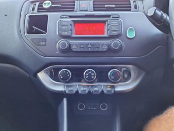 KIA RIO 1.1 CRDi EcoDynamics 2 Hatchback 5dr Diesel Manual Euro 5 (s/s) 
