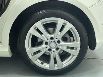 MERCEDES-BENZ A CLASS 1.5 A180d Sport (Premium) Hatchback 5dr Diesel 7G-DCT Euro 6 (s/