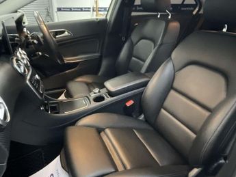 MERCEDES-BENZ A CLASS 1.5 A180d Sport (Premium) Hatchback 5dr Diesel 7G-DCT Euro 6 (s/