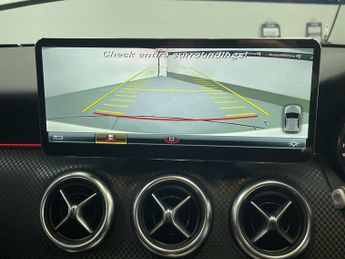 MERCEDES-BENZ A CLASS 1.5 A180d Sport (Premium) Hatchback 5dr Diesel 7G-DCT Euro 6 (s/