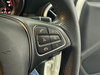 MERCEDES-BENZ A CLASS 1.5 A180d Sport (Premium) Hatchback 5dr Diesel 7G-DCT Euro 6 (s/