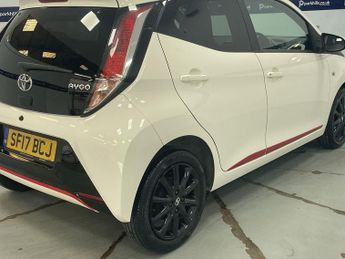TOYOTA AYGO 1.0 VVT-i x-press Hatchback 5dr Petrol Manual Euro 6 (68 ps) - A