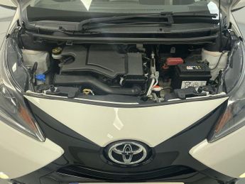 TOYOTA AYGO 1.0 VVT-i x-press Hatchback 5dr Petrol Manual Euro 6 (68 ps) - A