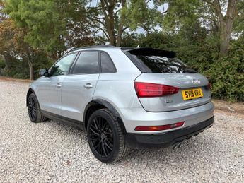 AUDI Q3 2.0 TDI Black Edition SUV 5dr Diesel S Tronic quattro Euro 6 (s/