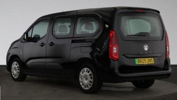 Vauxhall Combo Life Electric 52kWh Design XL MPV 5dr Electric Auto (11kW Charger) (136 ps).*7