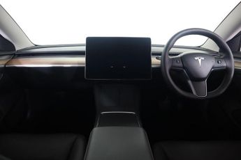 TESLA Model 3 Auto RWD 4dr