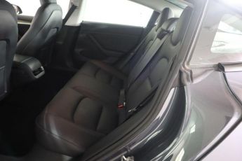 TESLA Model 3 Auto RWD 4dr