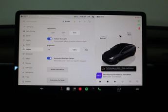 TESLA Model 3 Auto RWD 4dr