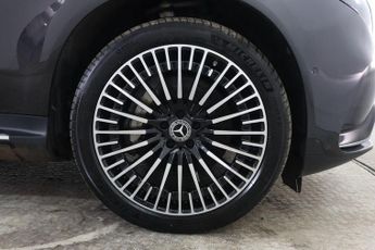 MERCEDES-BENZ EQC EQC 400 80kWh AMG Line (Premium Plus) Auto 4MATIC 5dr