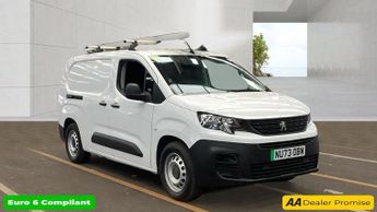 Peugeot Partner White 750 50kWh Professional+ LWB Van, 18,100 miles, EV, Automat