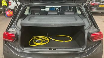 VOLKSWAGEN ID.3 Pro Performance 58kWh Life Hatchback 5dr Electric Auto (204 ps)