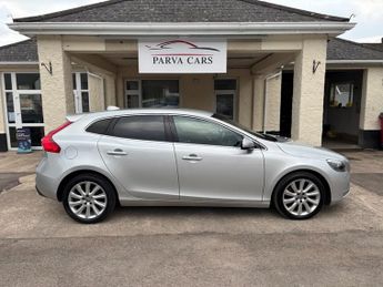 Volvo V40 2.0 D3 SE Lux Nav Hatchback 5dr Diesel Manual Euro 5 (s/s) (150 