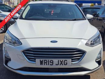 Ford Focus 1.0T EcoBoost Zetec Hatchback 5dr Petrol Auto Euro 6 (s/s) (125 