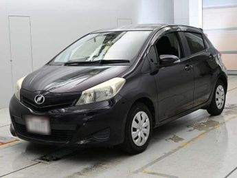 TOYOTA VITZ 1.3 Automatic Petrol Hatchback JAPANESE IMPORT Purple 5dr