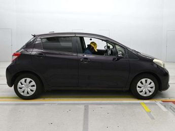 TOYOTA VITZ 1.3 Automatic Petrol Hatchback JAPANESE IMPORT Purple 5dr