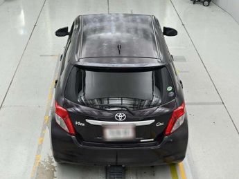 TOYOTA VITZ 1.3 Automatic Petrol Hatchback JAPANESE IMPORT Purple 5dr