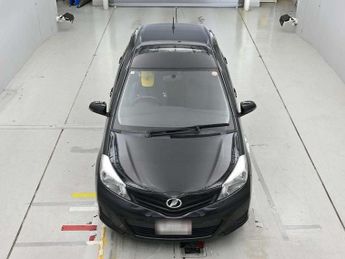 TOYOTA VITZ 1.3 Automatic Petrol Hatchback JAPANESE IMPORT Black 5 dr
