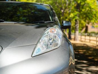 NISSAN LEAF 30kWh Acenta Hatchback 5dr Electric Auto (109 bhp)