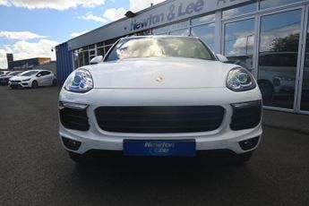 PORSCHE CAYENNE 4.2 TD V8 S SUV 5dr Diesel TiptronicS 4WD Euro 5 (s/s) (385 ps)