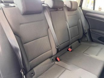 VOLKSWAGEN GOLF 1.5 TSI EVO BlueMotion Tech SE Nav Estate 5dr Petrol DSG Euro 6 