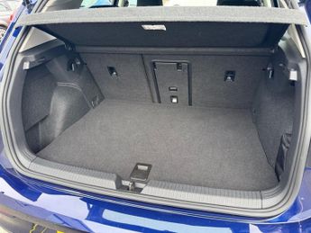 VOLKSWAGEN GOLF 1.4 TSI 13kWh Style Hatchback 5dr Petrol Plug-in Hybrid DSG Euro