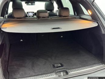 MERCEDES-BENZ GLC 2.1 GLC220d AMG Line (Premium) SUV 5dr Diesel G-Tronic 4MATIC Eu