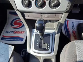 FORD FOCUS 1.6 Style Hatchback 5dr Petrol Automatic (184 g/km, 99 bhp)