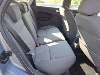 FORD FOCUS 1.6 Style Hatchback 5dr Petrol Automatic (184 g/km, 99 bhp)