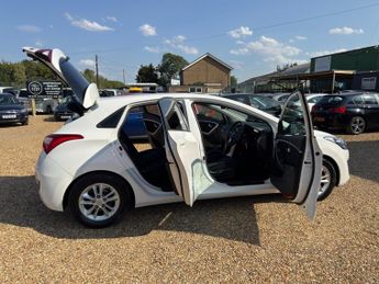 HYUNDAI I30 1.4 Active Hatchback 5dr Petrol Manual Euro 5 (100 ps)