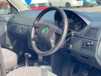 SKODA FABIA 1.4 16V Elegance 5dr