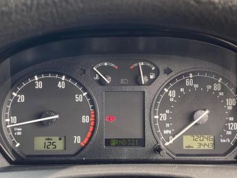 SKODA FABIA 1.4 16V Elegance 5dr
