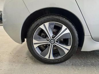 NISSAN LEAF 40kWh N-Connecta Hatchback 5dr Electric Auto (150 ps)