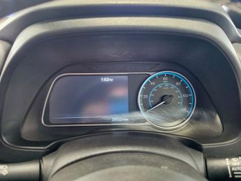 NISSAN LEAF 40kWh N-Connecta Hatchback 5dr Electric Auto (150 ps)