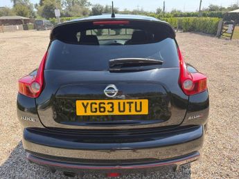 NISSAN JUKE 1.6 DIG-T Nismo SUV 5dr Petrol CVT 4WD Euro 5 (200 ps)